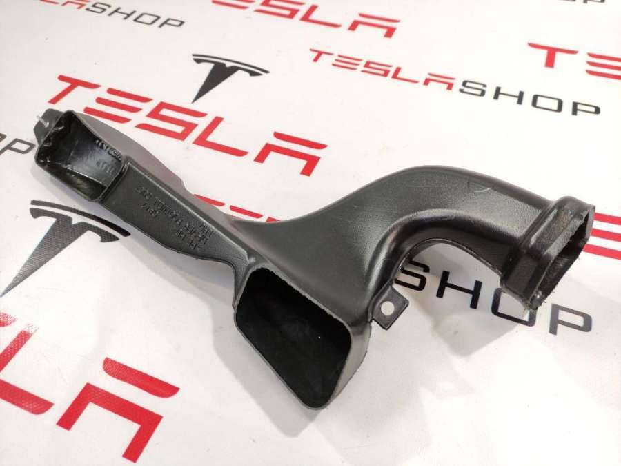 Воздуховод к Tesla Model 3 2018