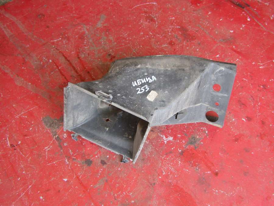 Воздухозаборник к SEAT Ibiza 2005