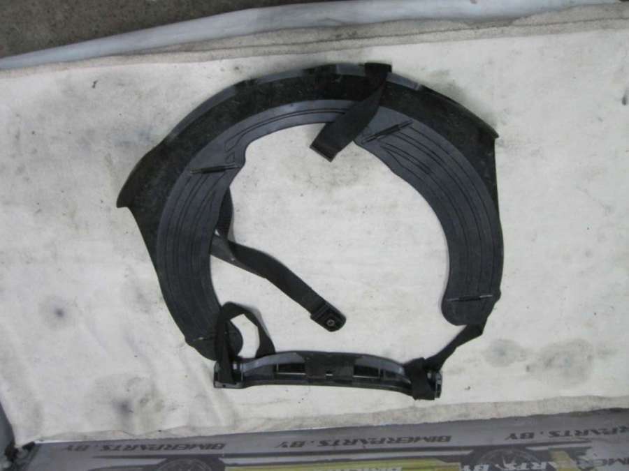 Крепление запаски к BMW X5 2005