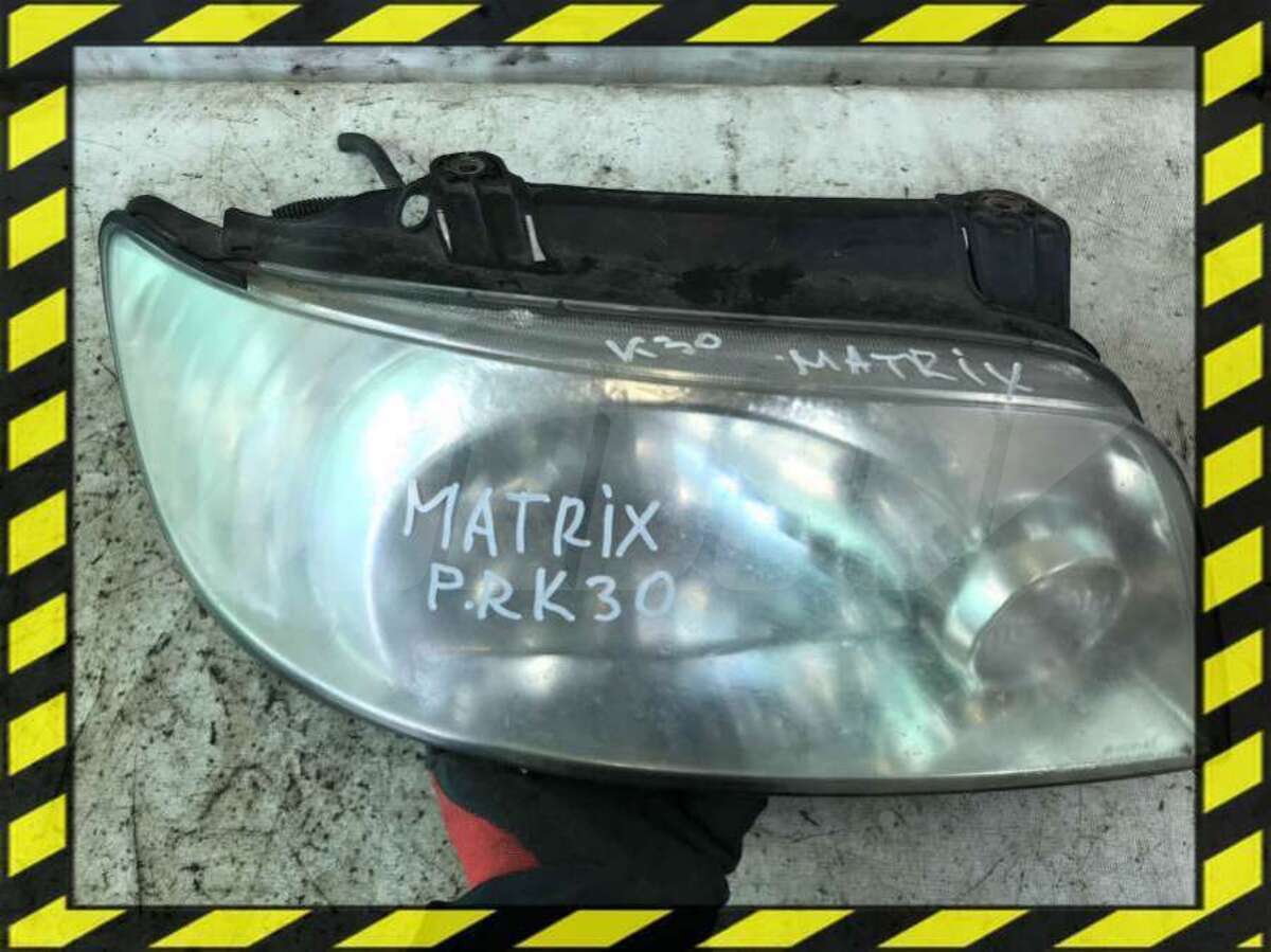 Фара правая к Hyundai Matrix 2003