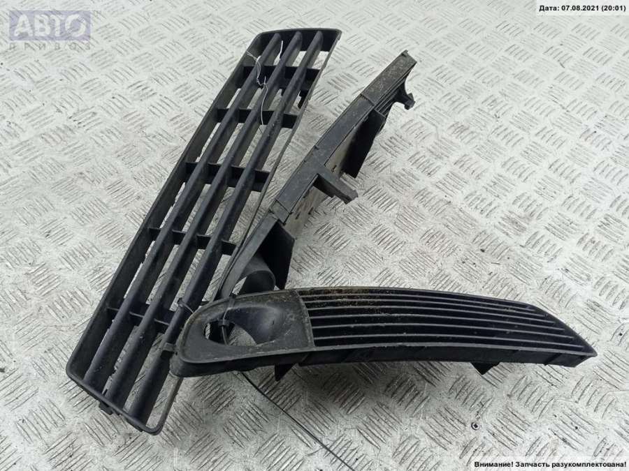 Решетка бампера к Audi A6 1997