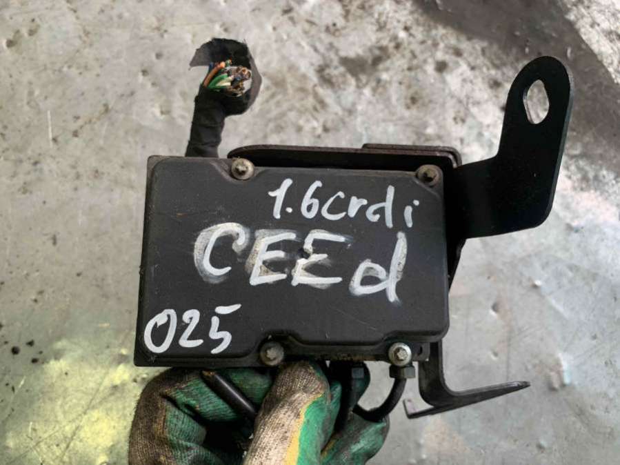 Блок управления ABS к Kia Ceed 2007