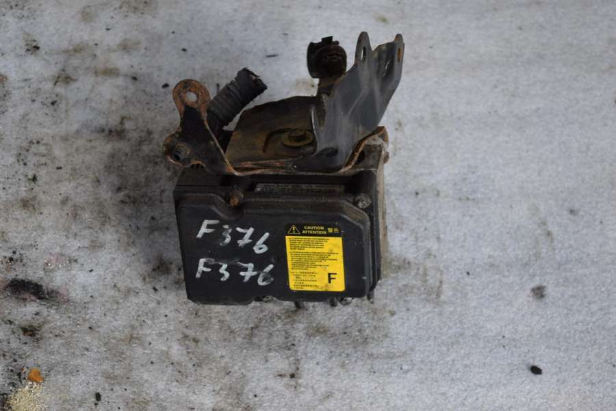 Блок ABS к Toyota Auris 2010