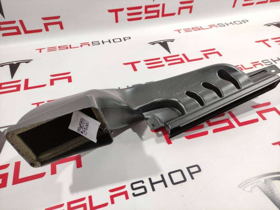 Воздуховод к Tesla Model 3 2021