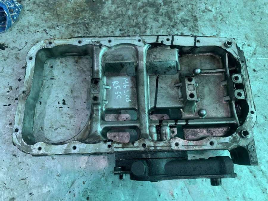 Картер к Mazda 6 2004