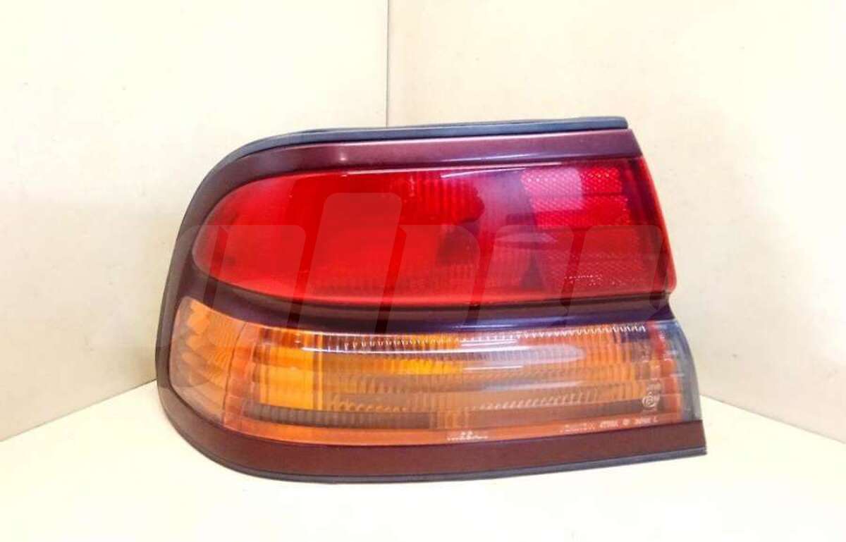 Фонарь задний левый к Nissan Maxima 1999