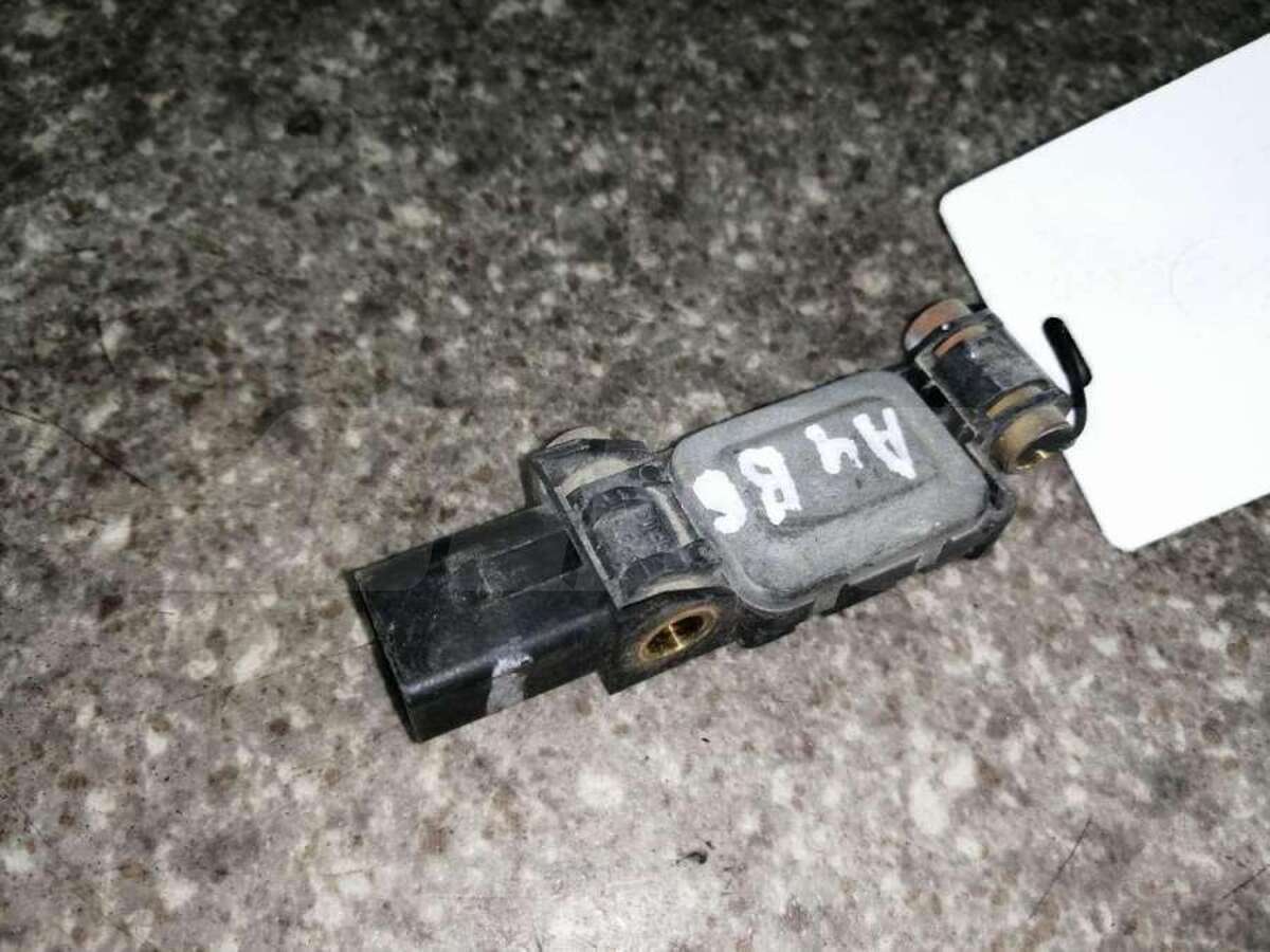 Датчик удара к Audi A4 2002