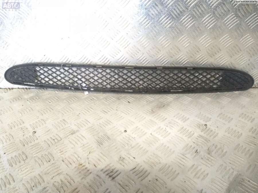 Решетка бампера к Mercedes-Benz C-klasse 2001