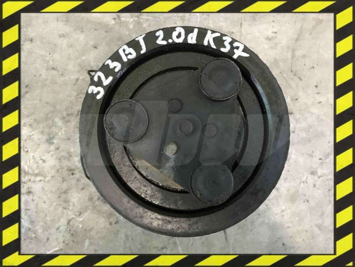 Компрессор кондиционера к Mazda 323 1999
