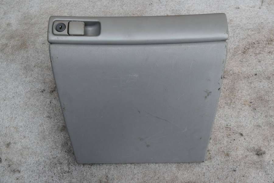 Бардачок к Volvo V40 1998