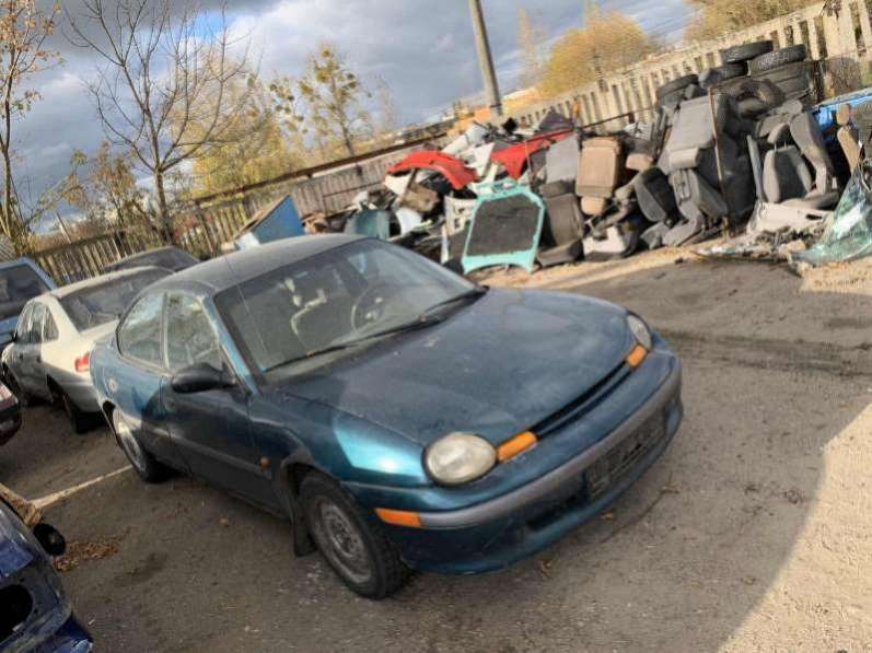 Передняя панель крепления облицовки (телевизор) к Chrysler Neon 1998