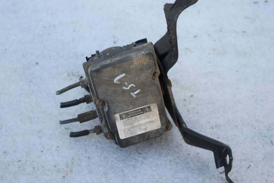 Блок ABS к Toyota Camry Solara 2004