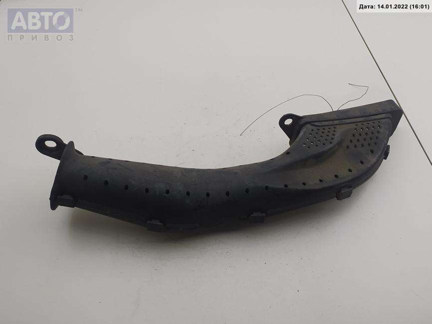 Воздухозаборник к Ford Focus 2012