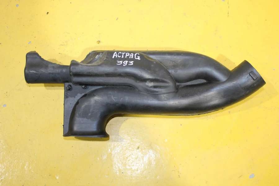 Воздуховод к Opel Astra 2001