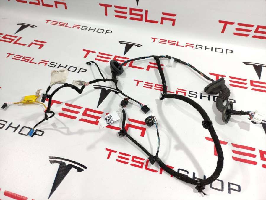 Проводка двери к Tesla Model 3 2019