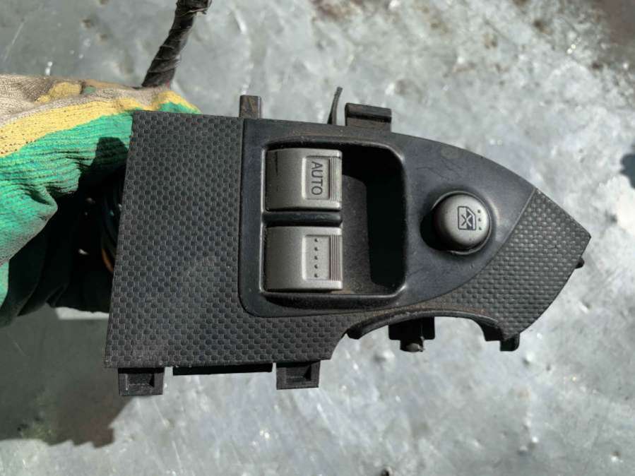 Блок управления стеклоподъемниками  к Honda Civic 2003