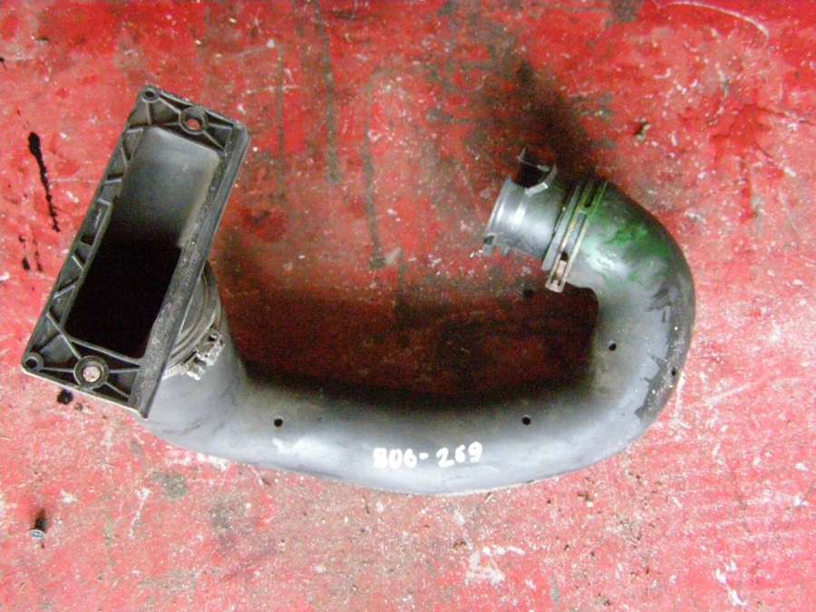 Воздухозаборник к Peugeot 806 2000