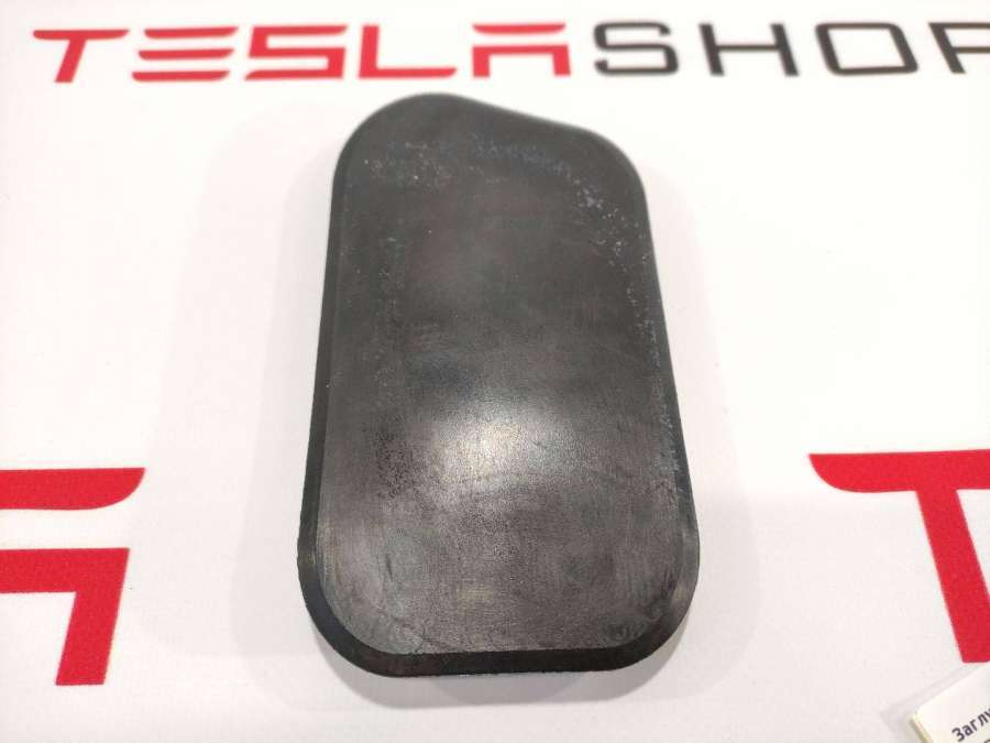 Заглушка к Tesla Model 3 2019
