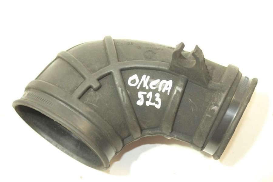Воздуховод к Opel Omega 2002