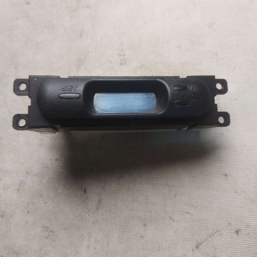 Часы к Mitsubishi Colt 1998