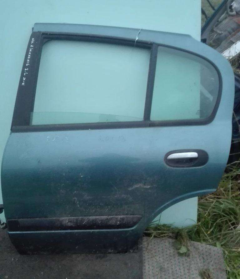 Уплотнитель к Nissan Almera 2002