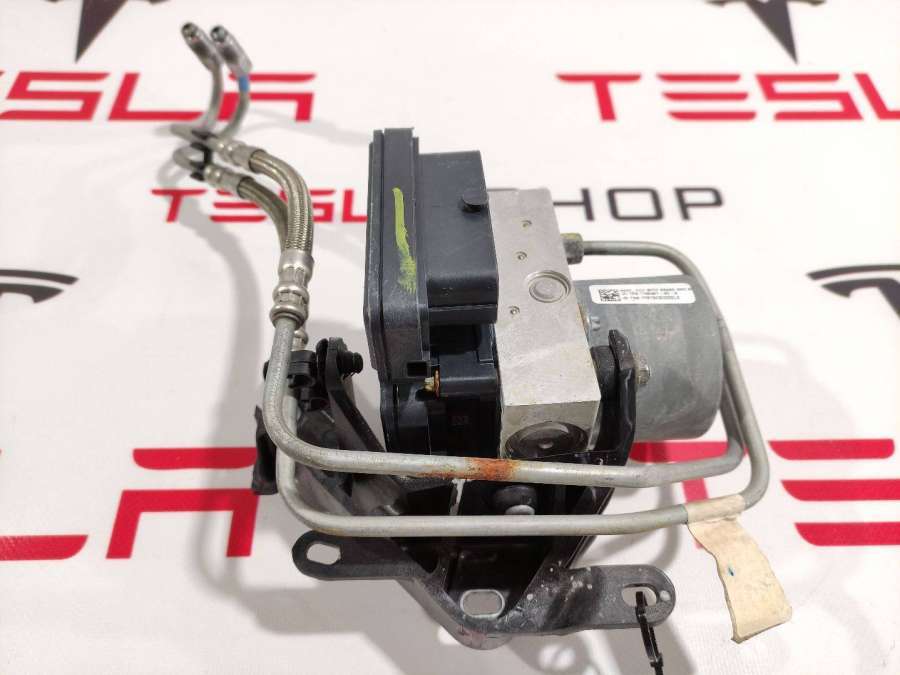 Блок ABS к Tesla Model 3 2019