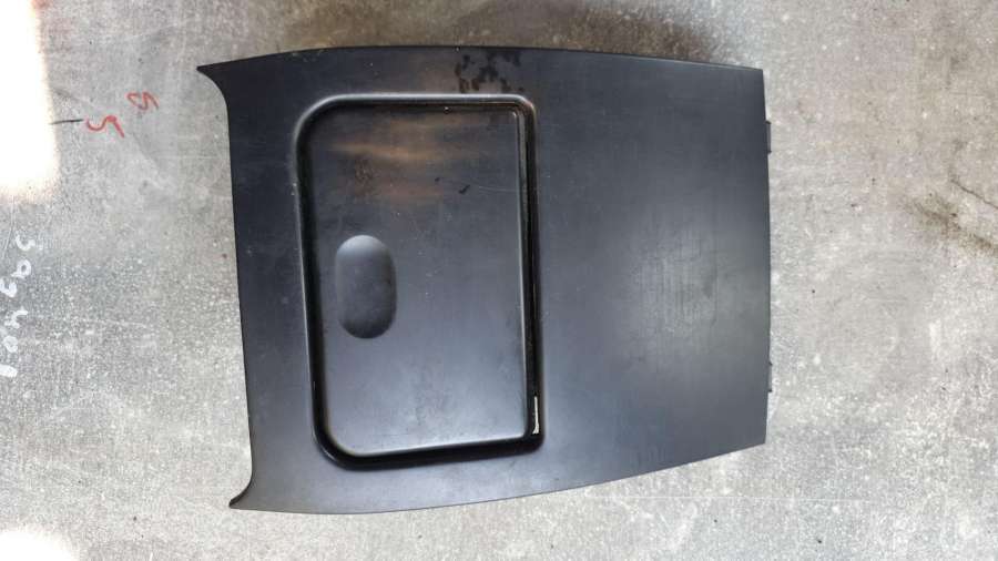 Пепельница к Peugeot 406 2002