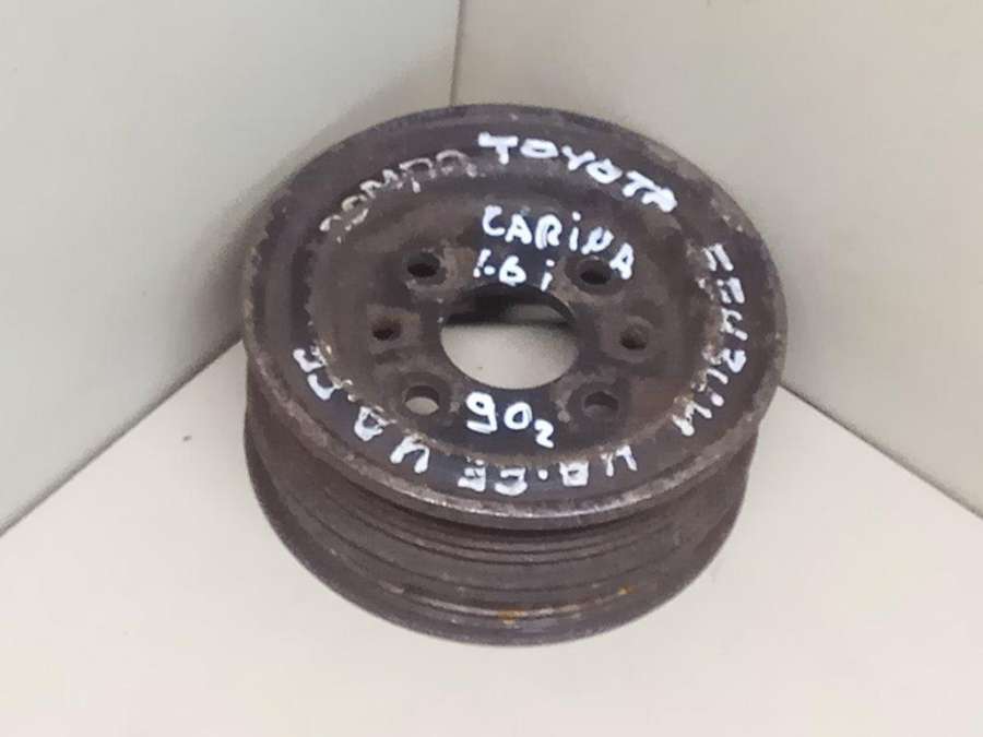 Шкив помпы к Toyota Carina 1990