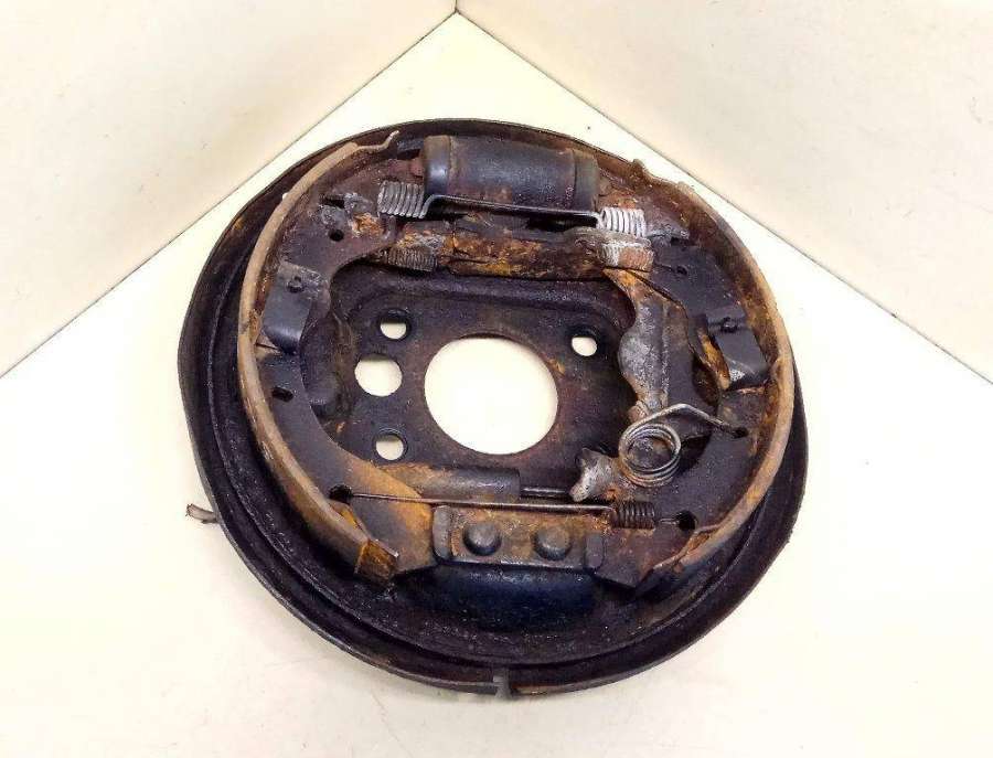 Кожух к Mazda 323 1996