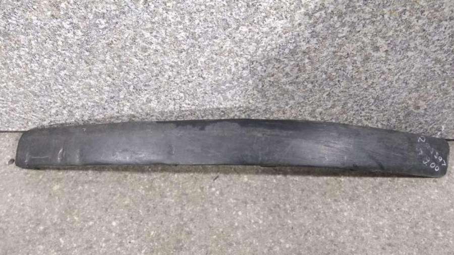 Молдинг бампера переднего к Volkswagen Passat 1999