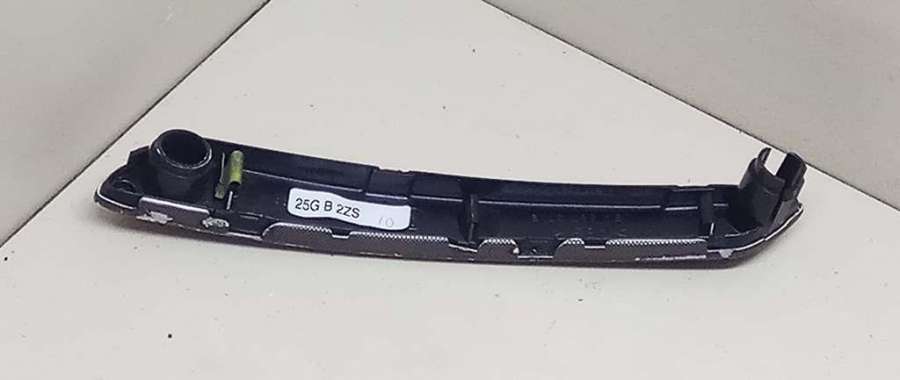 Пластик к Volkswagen Passat 2000