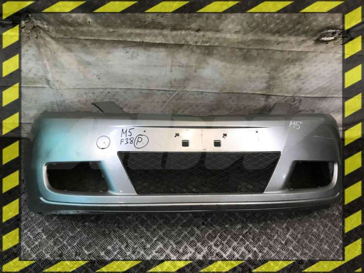 Бампер передний к Mazda 5 2006