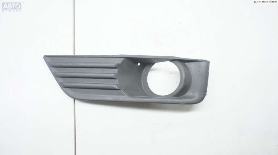 Рамка фары к Ford Focus 2006