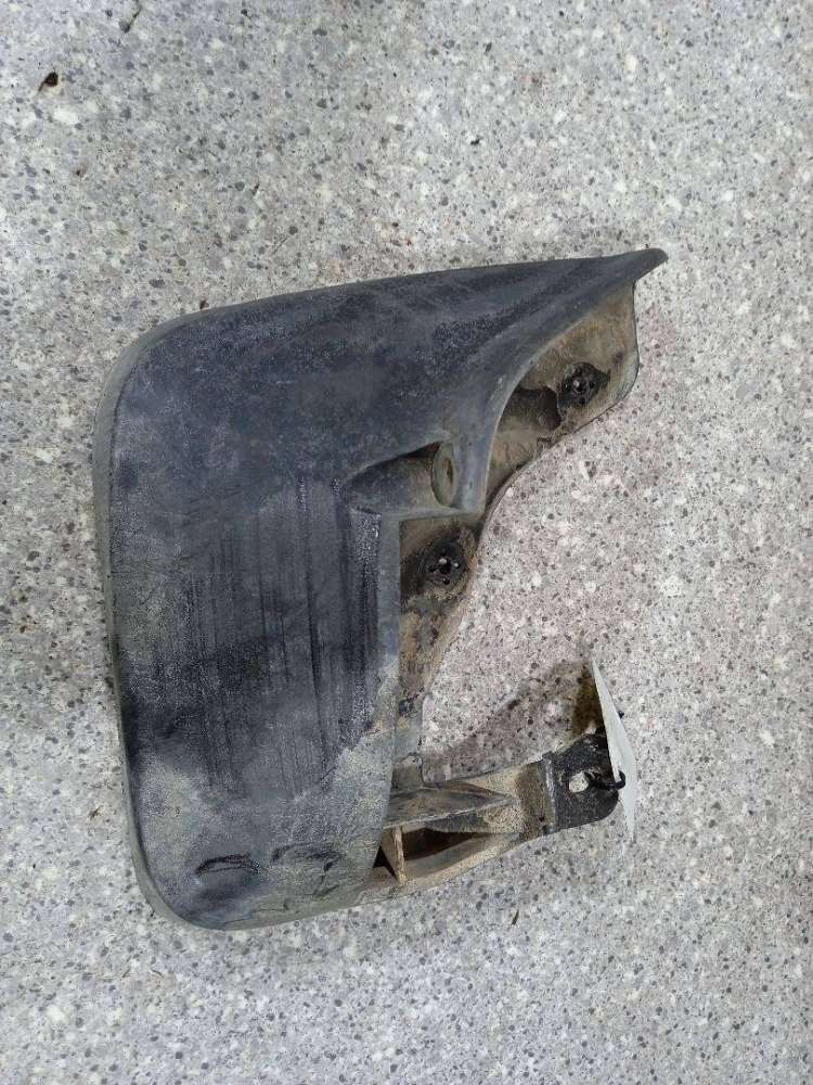Брызговик к Hyundai Santa Fe 2003