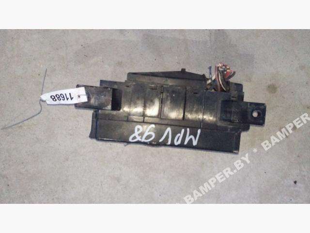 Блок предохранителей к Mazda MPV 1998