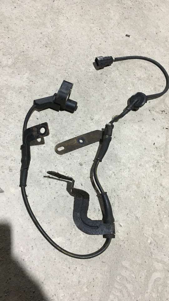Датчик ABS к Mazda Xedos 9 2000
