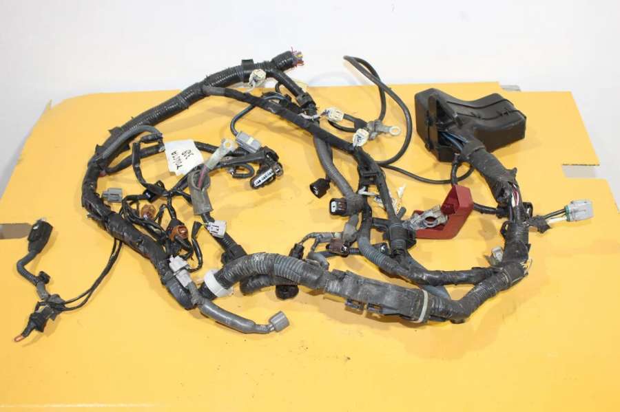 Проводка двигателя к Toyota Corolla Verso 2004