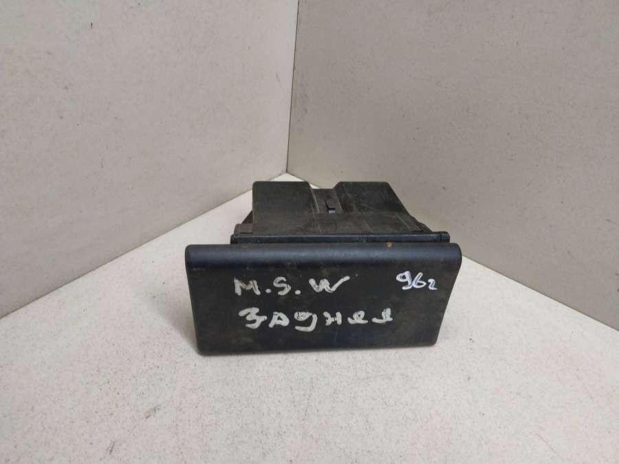 Пепельница к Mitsubishi Space Wagon 1996