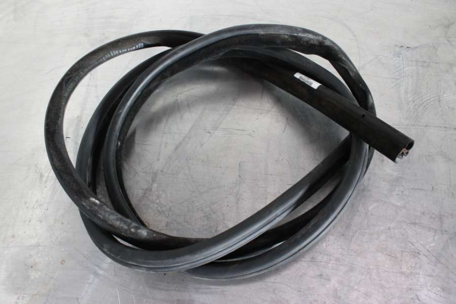 Уплотнитель к BMW 3 series 2006