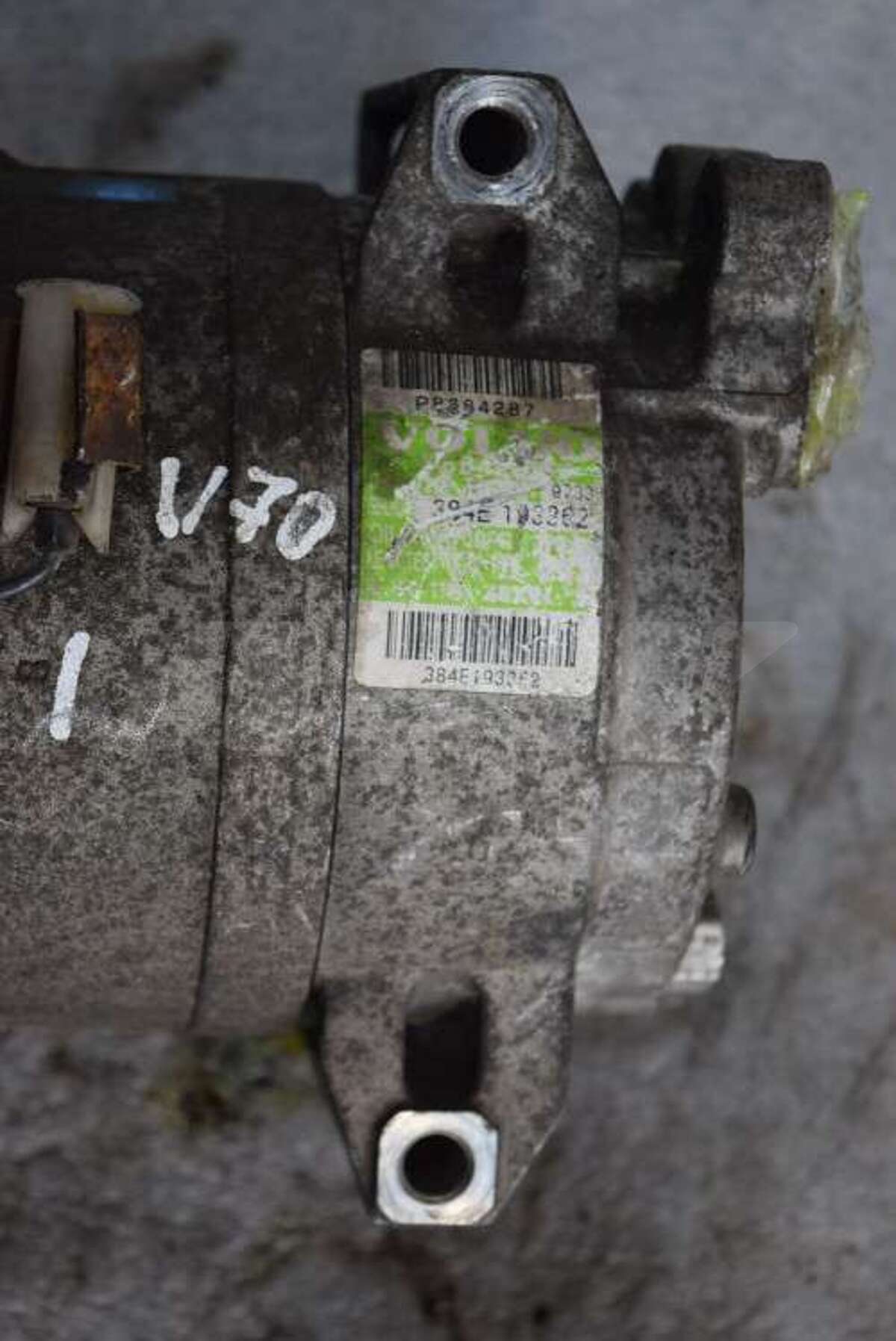 Компрессор кондиционера к Volvo V70 1999