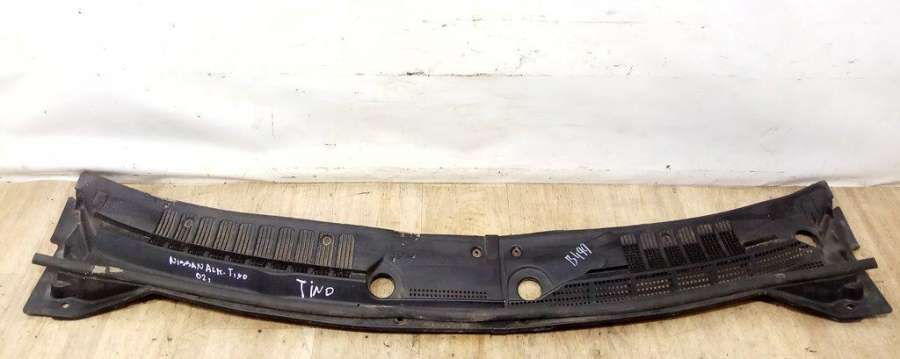 Дождевик к Nissan Almera Tino 2002