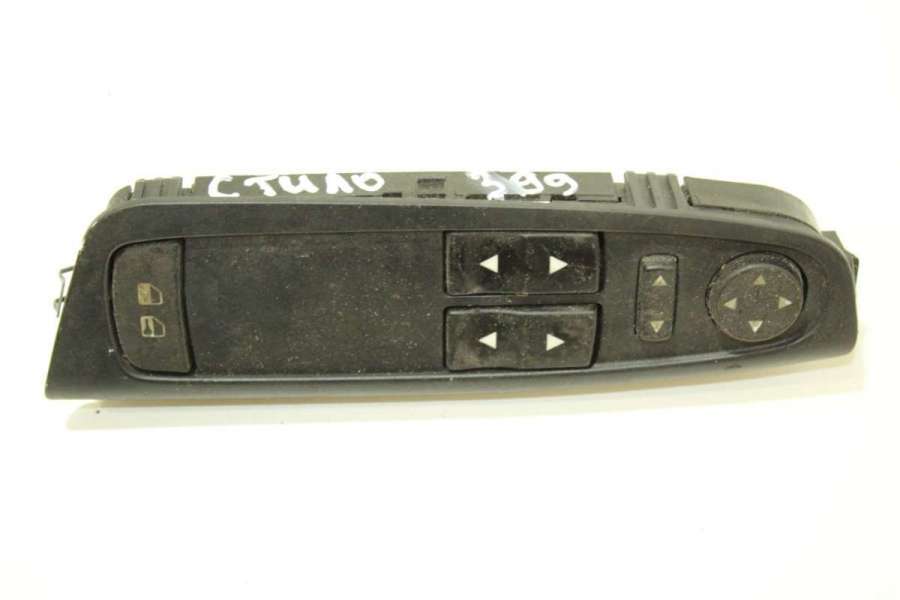 Блок управления стеклоподъемниками  к Fiat Stilo 2003