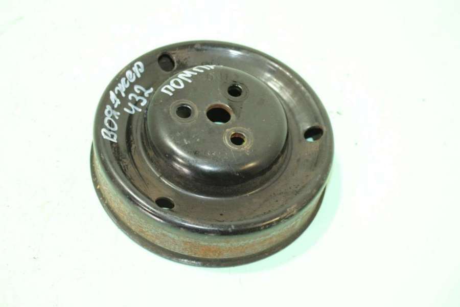 Шкив помпы к Chrysler Voyager 1997