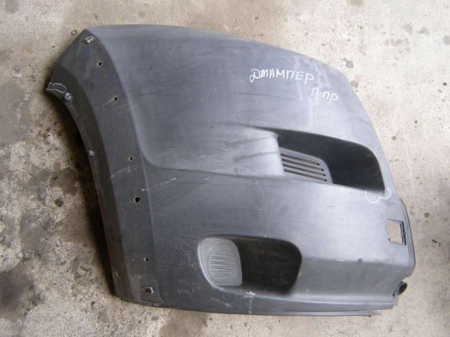 Клык бампера передний правый к Citroen Jumpy 2007