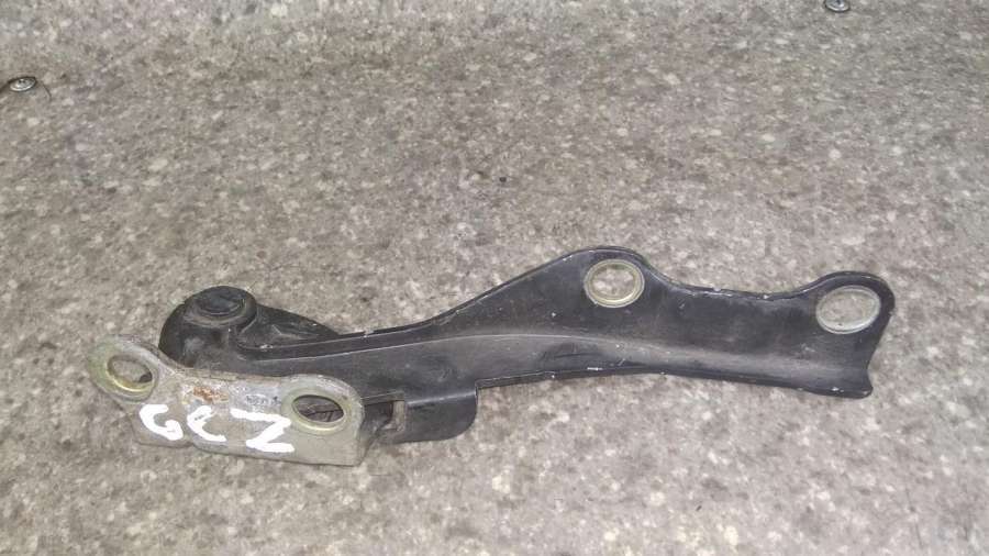 Петля капота левая к Hyundai Getz 2006