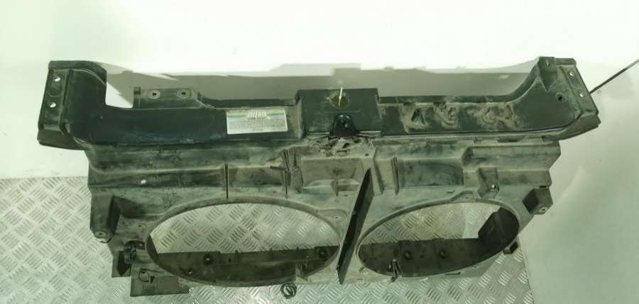 Передняя панель крепления облицовки (телевизор) к Fiat Ulysse 2005