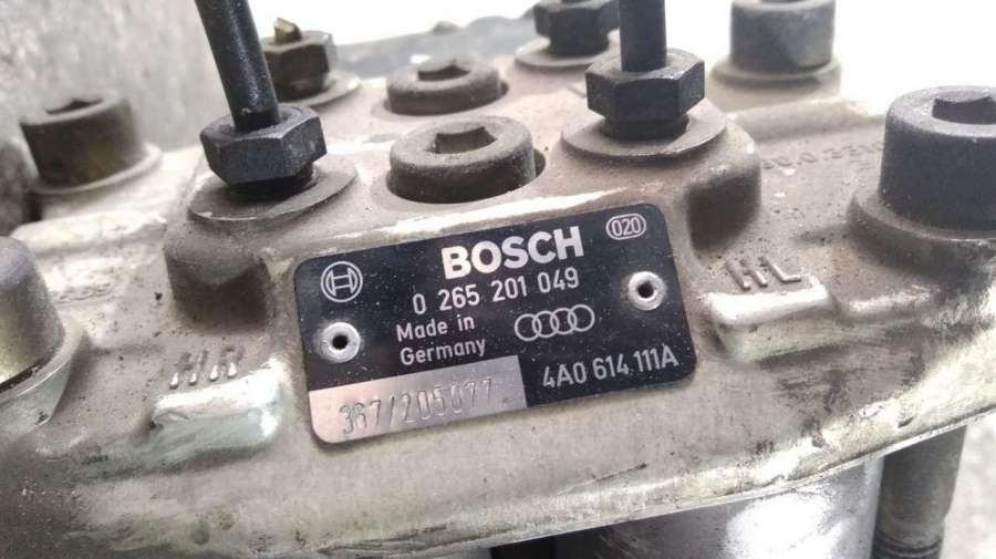 Блок ABS к Audi 80 1994
