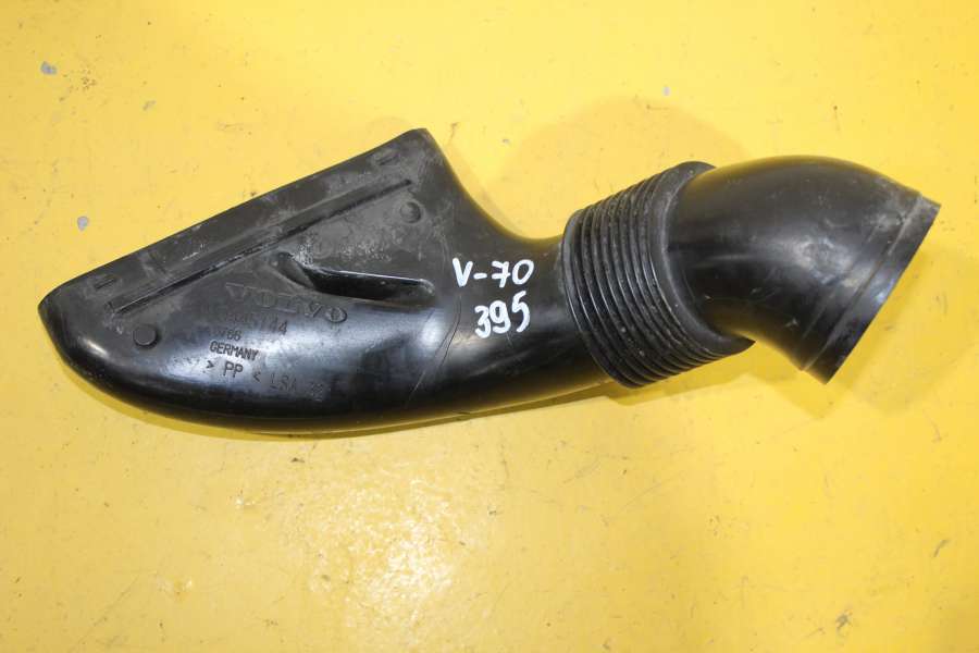 Воздуховод к Volvo V70 2001