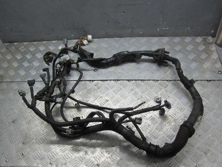 Проводка двигателя к Toyota Prius 2005