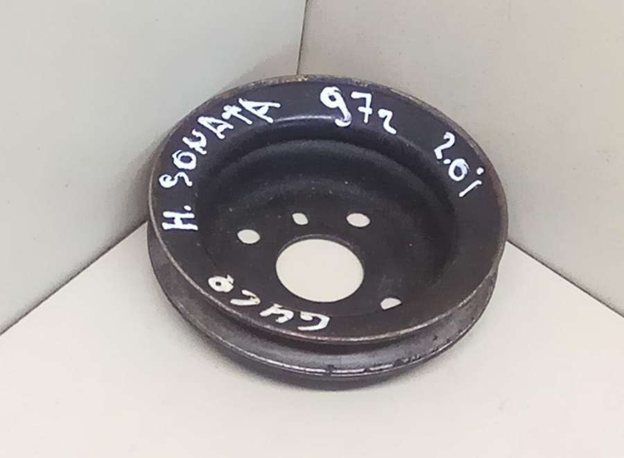 Шкив помпы к Hyundai Sonata 1997